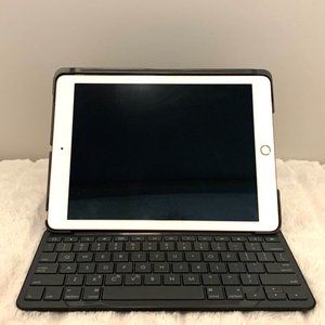 iPad WI-FI 32GB GOLD (Purchased in 2018)